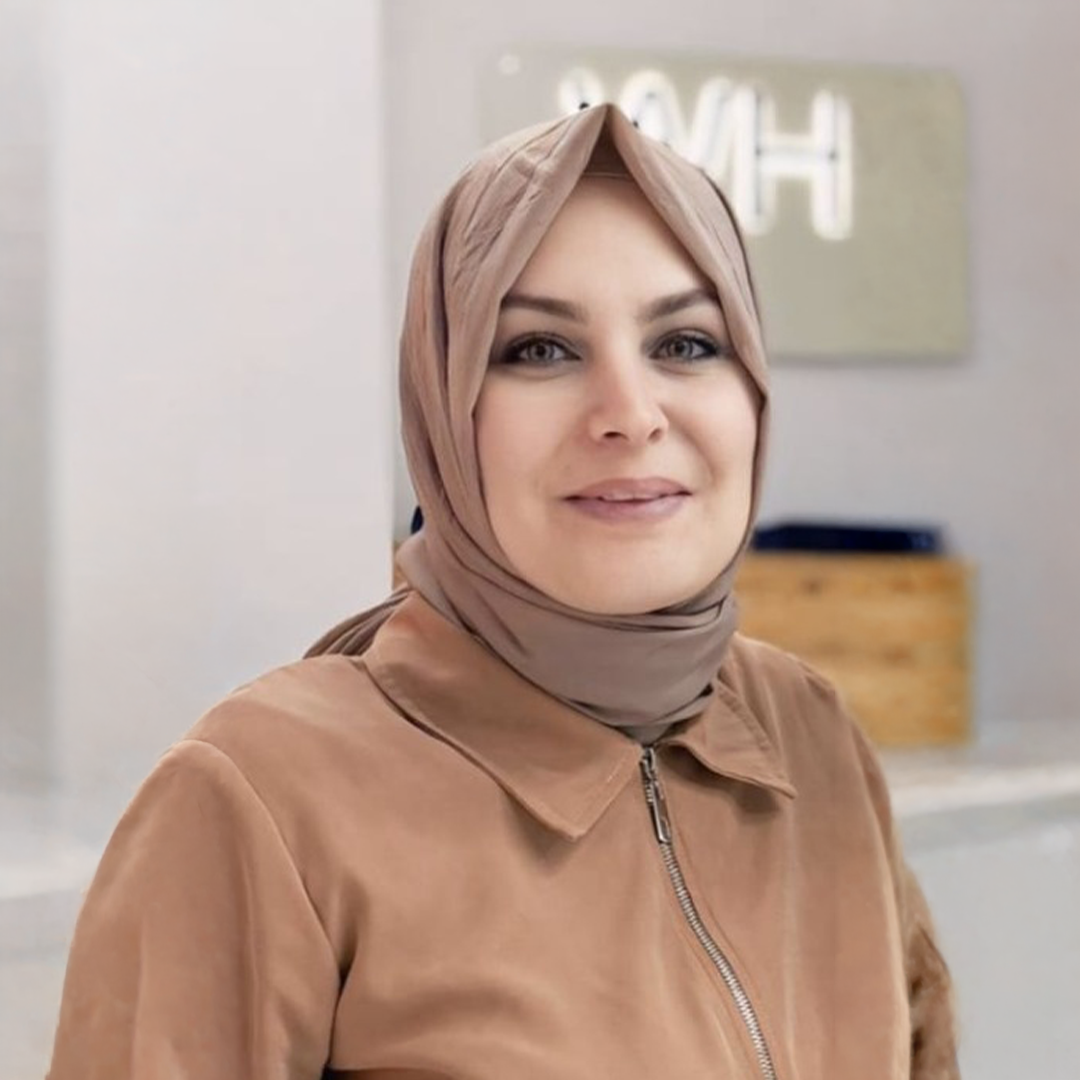 Nihal Akçam